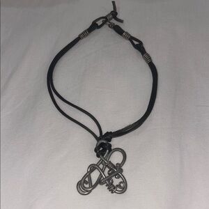 Black and Silver Women’s Necklace from Costa Rica hand made